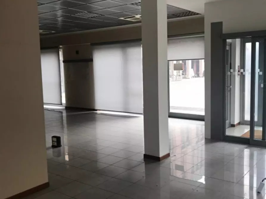 Immagine 4 di Negozio in affitto  in via borromeo a Padova