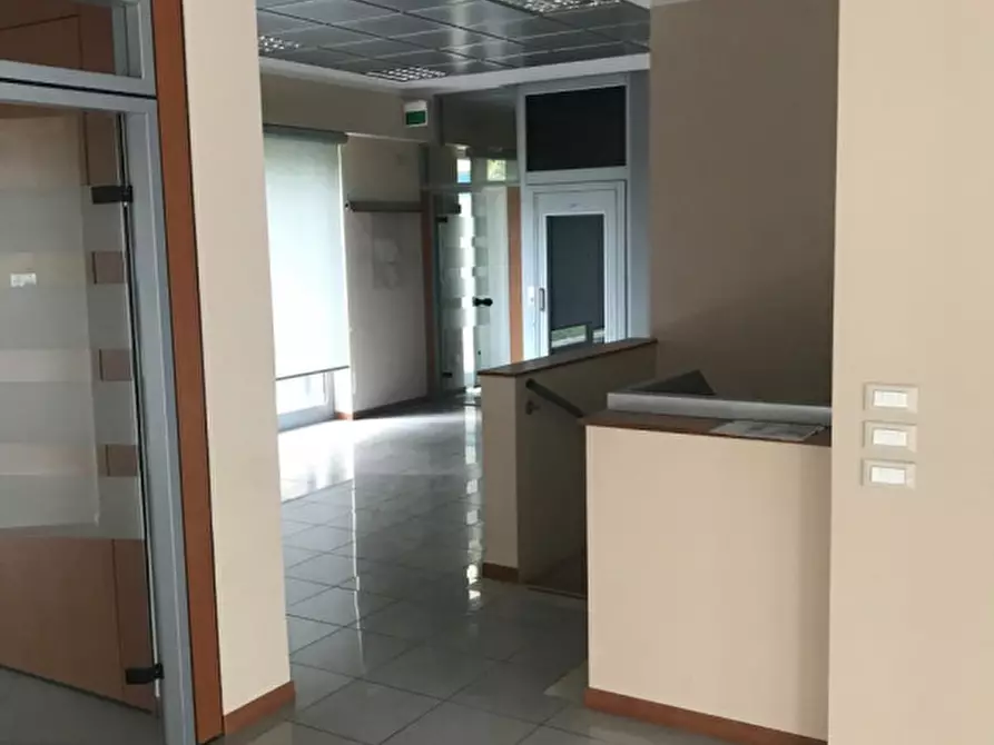Immagine 6 di Negozio in affitto  in via borromeo a Padova