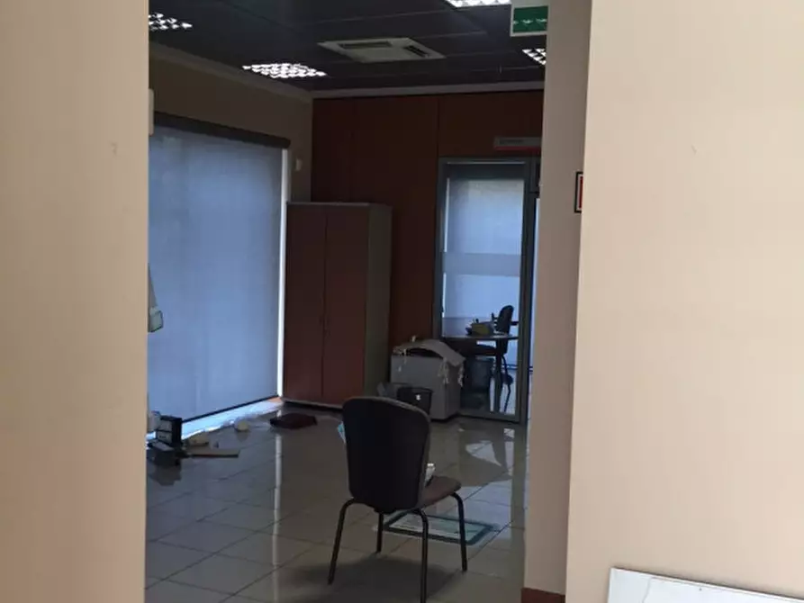 Immagine 15 di Negozio in affitto  in via borromeo a Padova