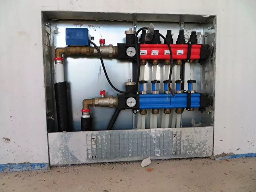 Immagine 23 di Capannone industriale in vendita  in via Boston a Cento