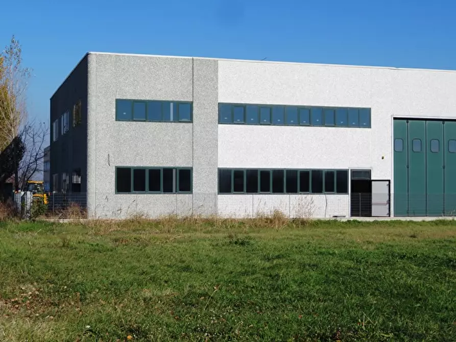 Immagine 32 di Capannone industriale in vendita  in via Boston a Cento