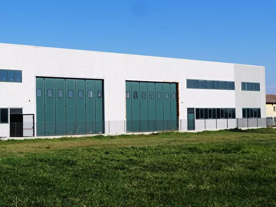 Immagine 33 di Capannone industriale in vendita  in via Boston a Cento