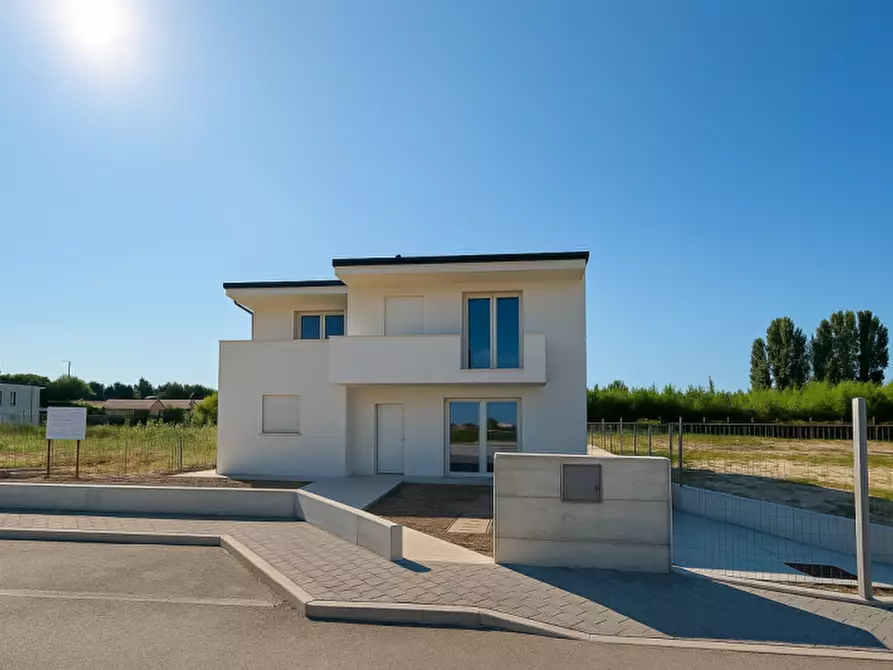 Immagine 1 di Casa indipendente in vendita  in Via San Bonifacio a San Bonifacio