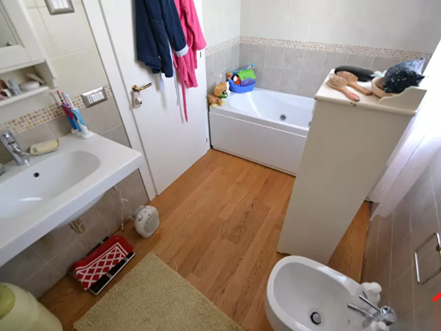 Immagine 9 di Casa indipendente in affitto  a Padova