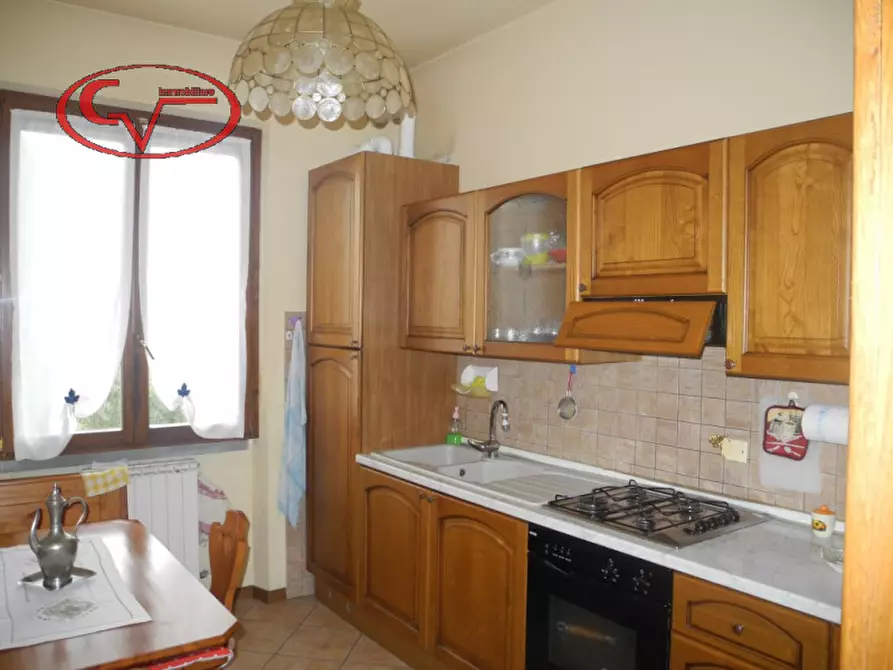 Immagine 27 di Villa in vendita  a Bucine