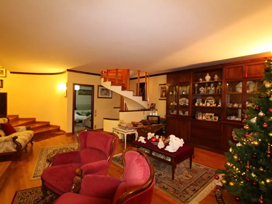 Immagine 7 di Casa indipendente in vendita  a Senigallia