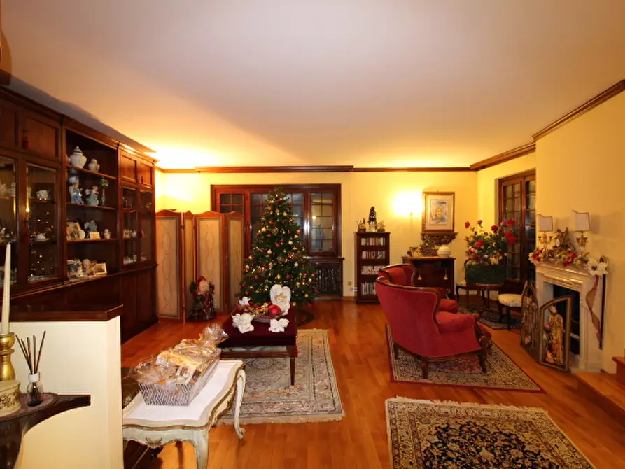 Immagine 14 di Casa indipendente in vendita  a Senigallia