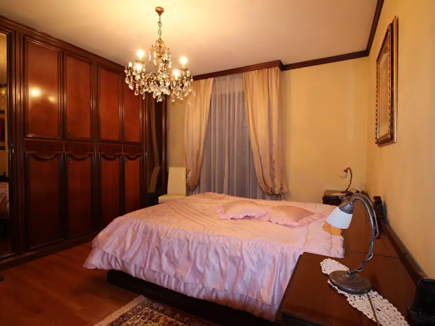 Immagine 21 di Casa indipendente in vendita  a Senigallia