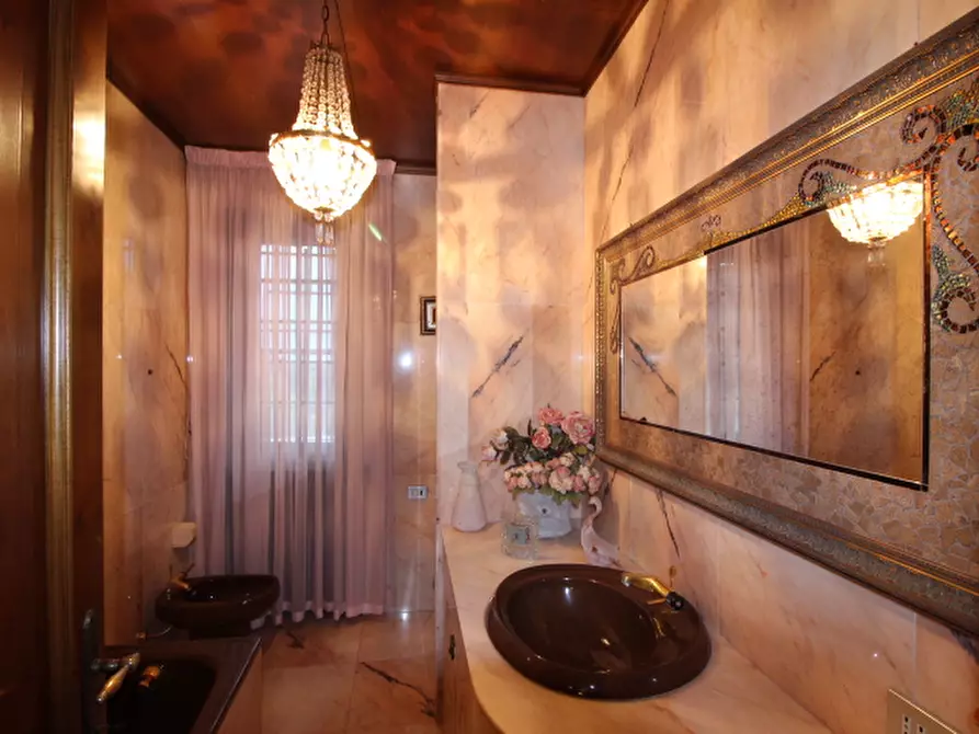 Immagine 26 di Casa indipendente in vendita  a Senigallia