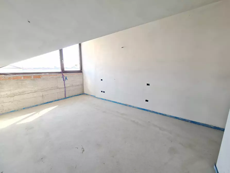 Immagine 11 di Attico in vendita  in Corso delle Terme a Montegrotto Terme