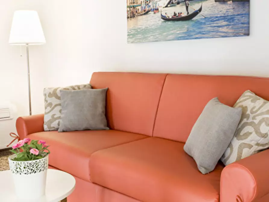 Immagine 6 di Appartamento in vendita  in campiello sansoni a Venezia