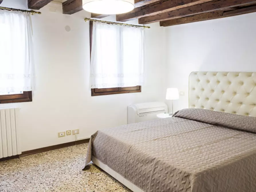 Immagine 24 di Appartamento in vendita  in campiello sansoni a Venezia