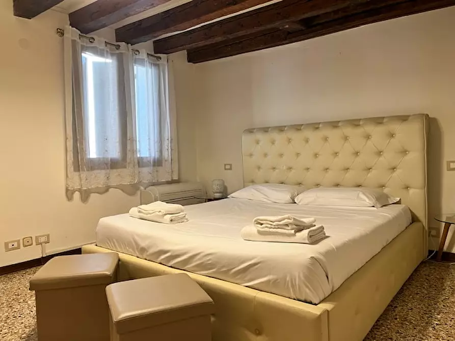 Immagine 32 di Appartamento in vendita  in campiello sansoni a Venezia