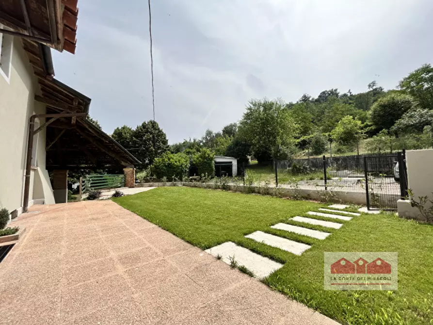 Immagine 18 di Rustico / casale in affitto  in Via Pasubio 15 a Altavilla Vicentina