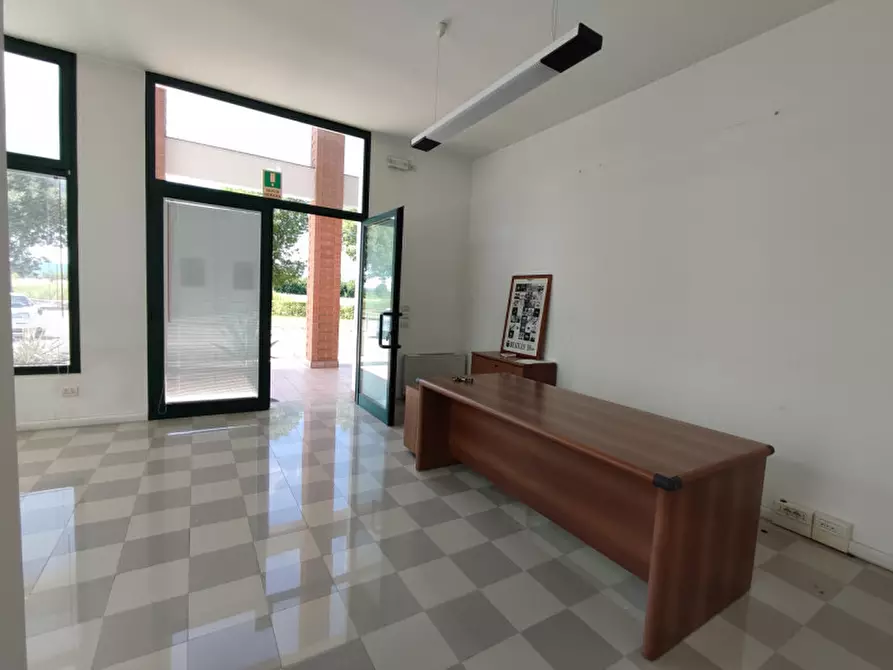 Immagine 1 di Ufficio in affitto  in Via San Giuseppe a Selvazzano Dentro