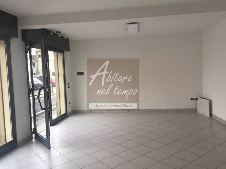 Immagine 3 di Negozio in affitto  a Cittadella