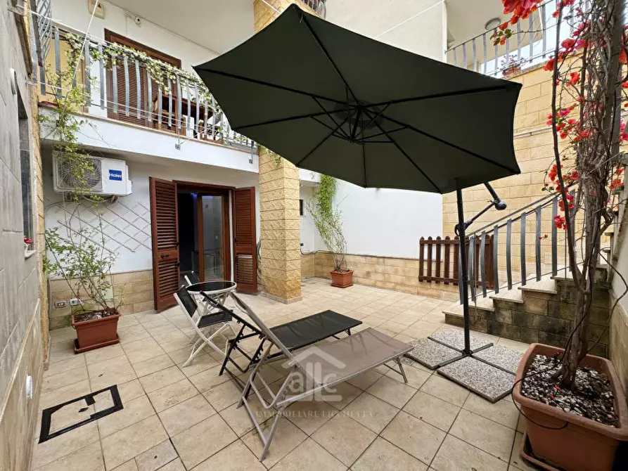 Immagine 2 di Casa bifamiliare in vendita  in via vecchia san pietro in lama a Lecce