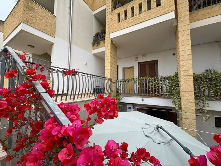 Immagine 28 di Casa bifamiliare in vendita  in via vecchia san pietro in lama a Lecce