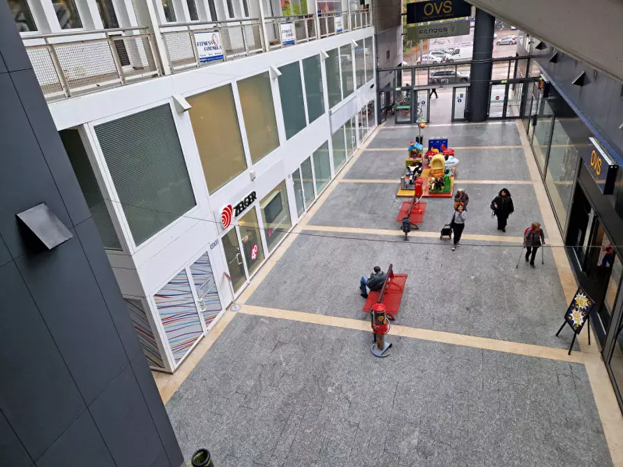 Immagine 2 di Negozio in affitto  in Via T. Aspetti a Padova