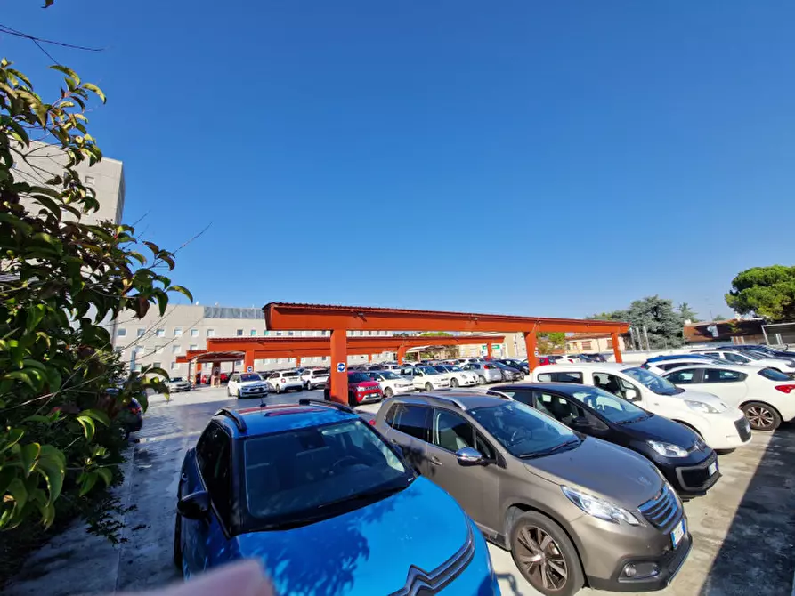 Immagine 5 di Negozio in affitto  in Via T. Aspetti a Padova