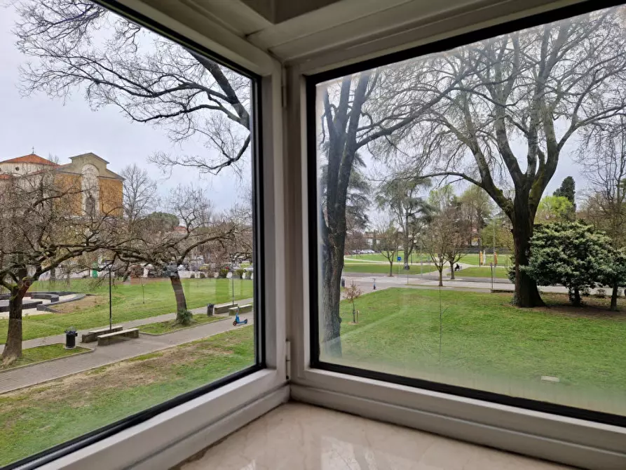 Immagine 23 di Negozio in affitto  in Via T. Aspetti a Padova