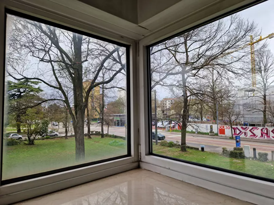 Immagine 24 di Negozio in affitto  in Via T. Aspetti a Padova