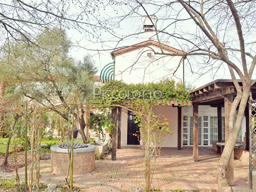 Immagine 6 di Villa in vendita  in Via Cristoforo Colombo a Jesolo