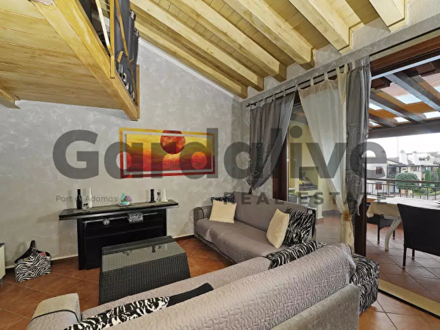 Immagine 2 di Appartamento in vendita  in Via Atleti azzurri d'Italia a Manerba Del Garda