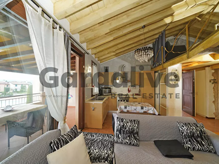 Immagine 6 di Appartamento in vendita  in Via Atleti azzurri d'Italia a Manerba Del Garda