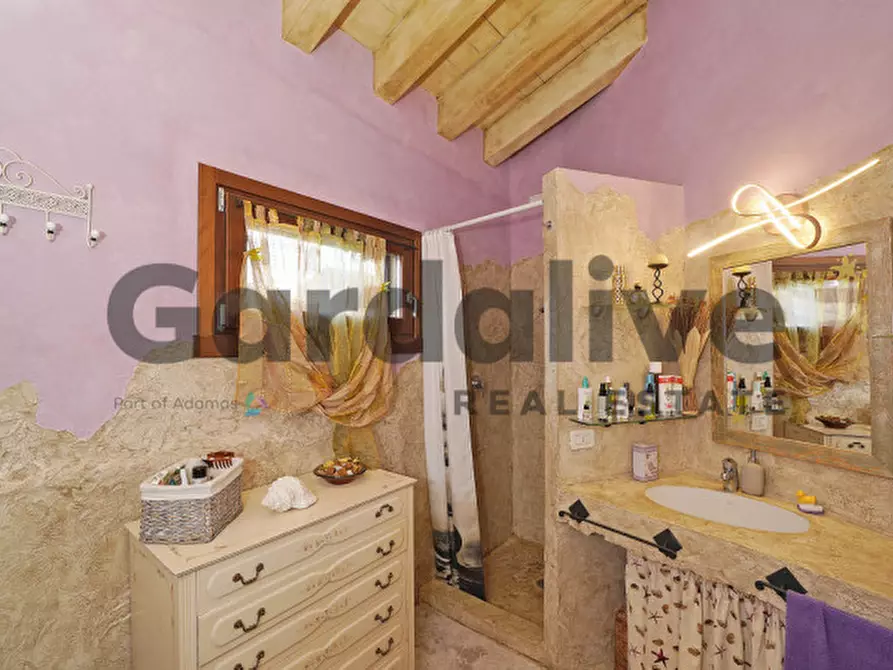 Immagine 17 di Appartamento in vendita  in Via Atleti azzurri d'Italia a Manerba Del Garda