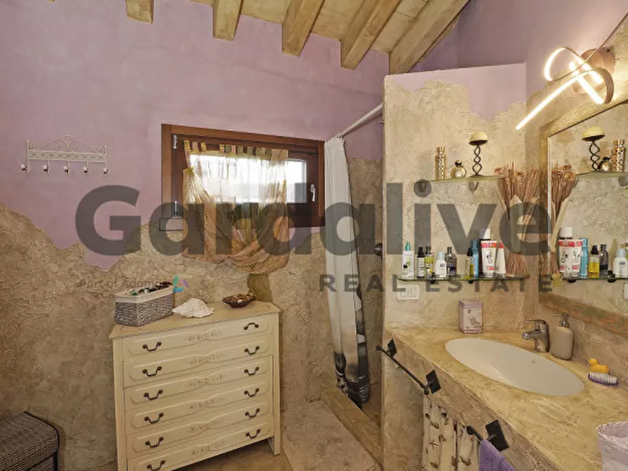 Immagine 18 di Appartamento in vendita  in Via Atleti azzurri d'Italia a Manerba Del Garda