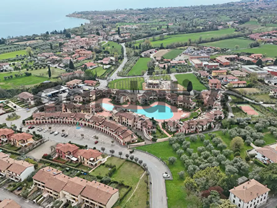 Immagine 28 di Appartamento in vendita  in Via Atleti azzurri d'Italia a Manerba Del Garda