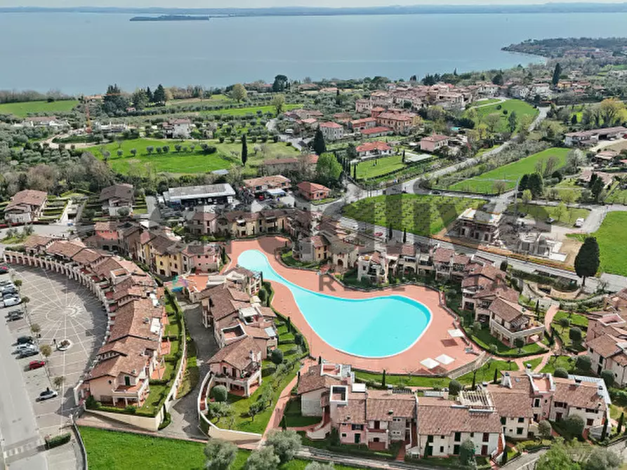 Immagine 29 di Appartamento in vendita  in Via Atleti azzurri d'Italia a Manerba Del Garda