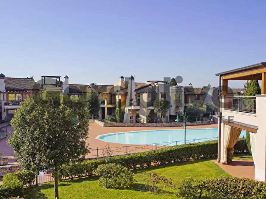 Immagine 1 di Appartamento in vendita  in Via Atleti azzurri d'Italia a Manerba Del Garda