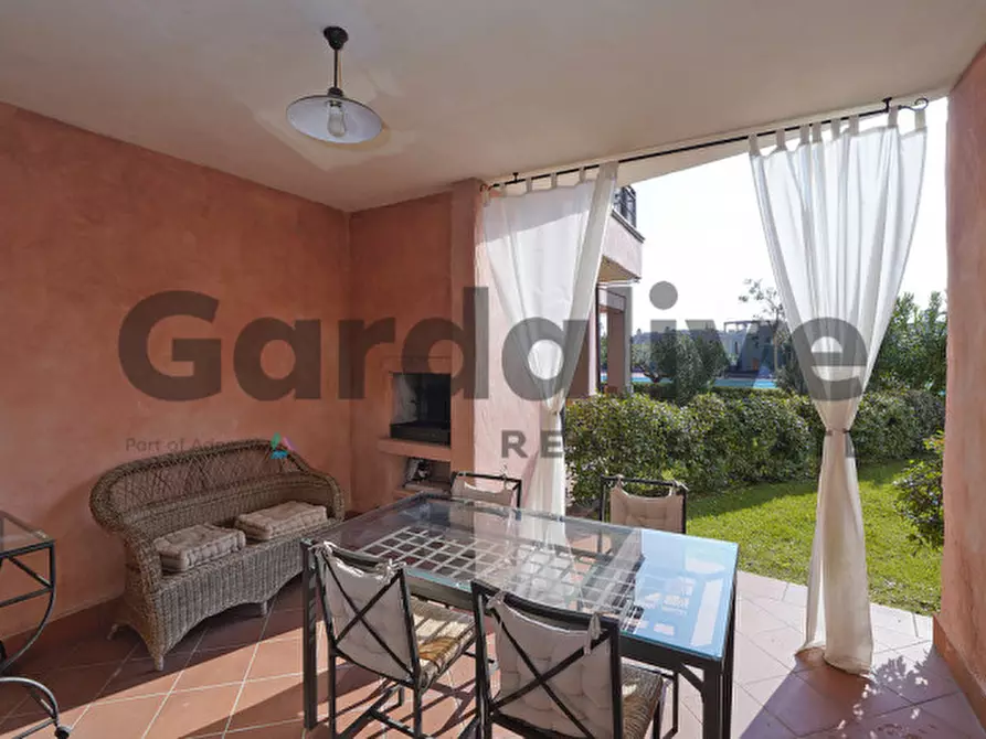 Immagine 5 di Appartamento in vendita  in Via Atleti azzurri d'Italia a Manerba Del Garda