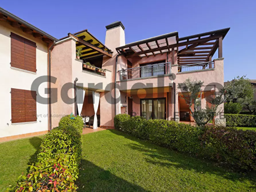 Immagine 7 di Appartamento in vendita  in Via Atleti azzurri d'Italia a Manerba Del Garda