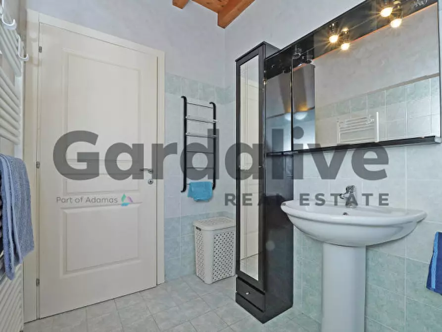 Immagine 24 di Appartamento in vendita  in Via Atleti azzurri d'Italia a Manerba Del Garda