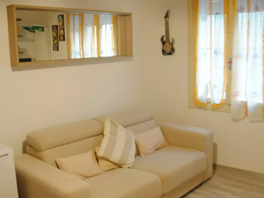 Immagine 2 di Appartamento in vendita  in via villa a Longare