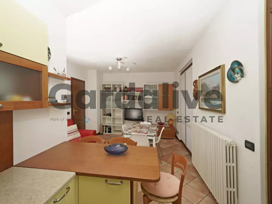 Immagine 8 di Appartamento in vendita  in Via degli Alpini a Manerba Del Garda