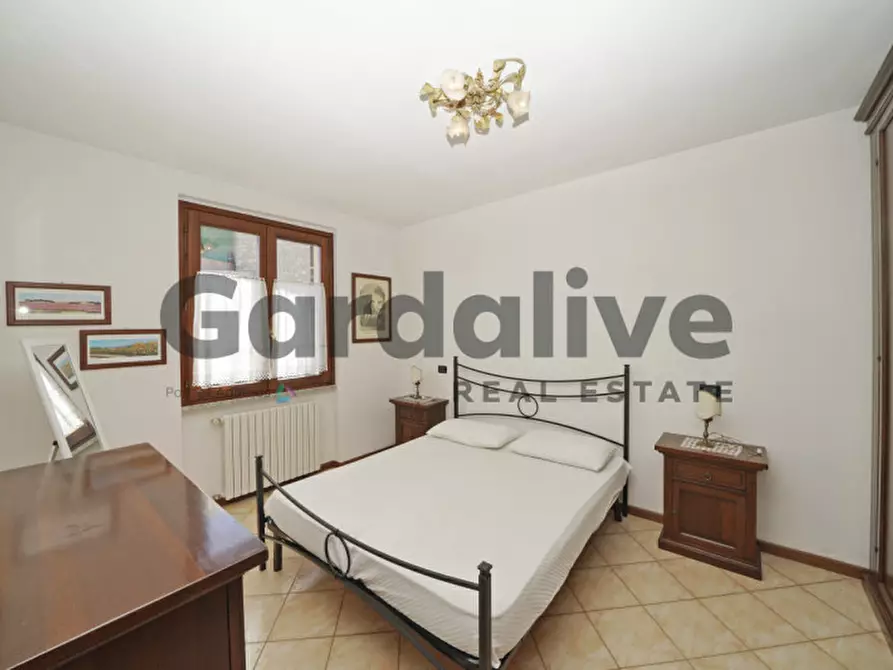 Immagine 9 di Appartamento in vendita  in Via degli Alpini a Manerba Del Garda