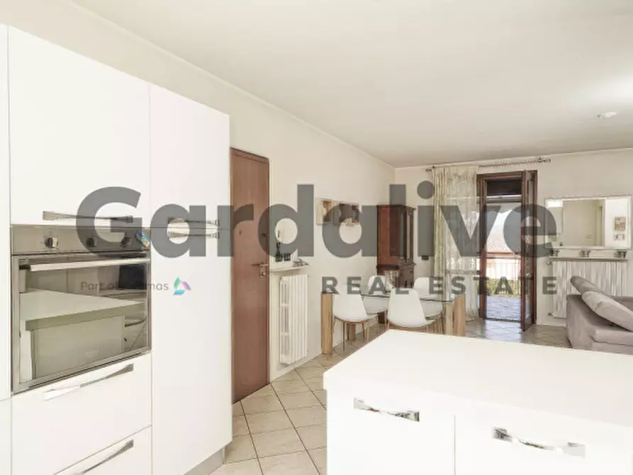 Immagine 4 di Appartamento in vendita  in Via degli alpini a Manerba Del Garda