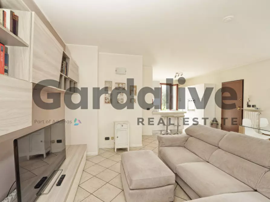 Immagine 11 di Appartamento in vendita  in Via degli alpini a Manerba Del Garda