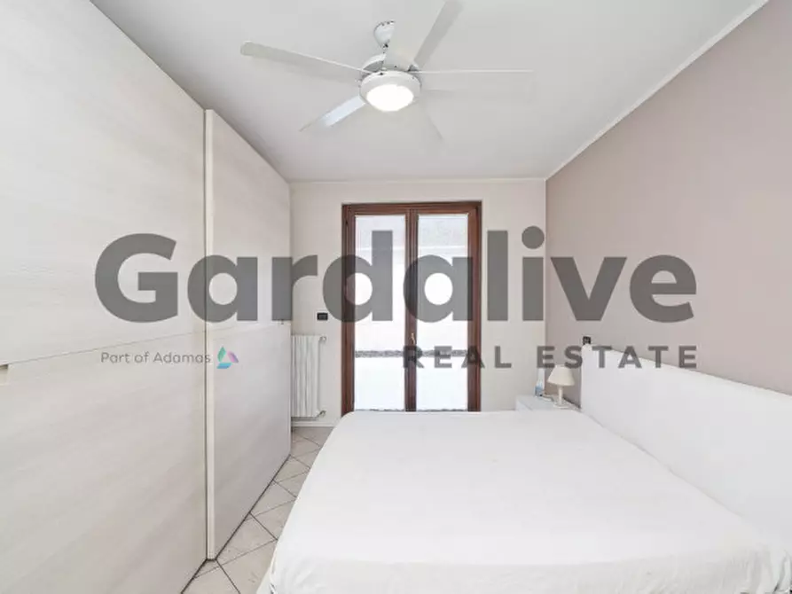 Immagine 16 di Appartamento in vendita  in Via degli alpini a Manerba Del Garda