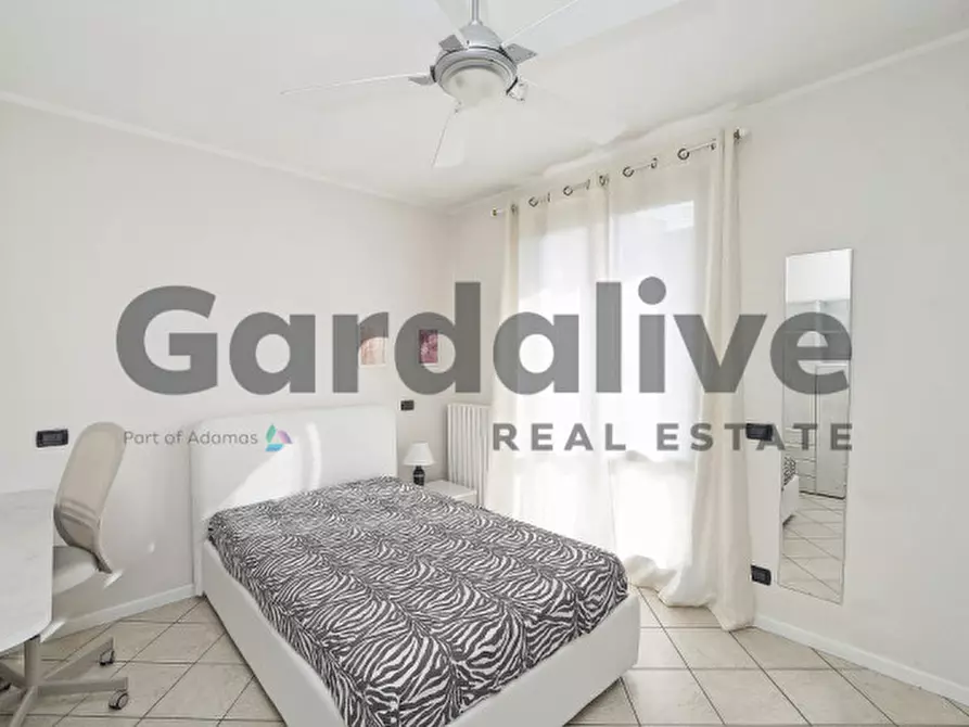 Immagine 21 di Appartamento in vendita  in Via degli alpini a Manerba Del Garda