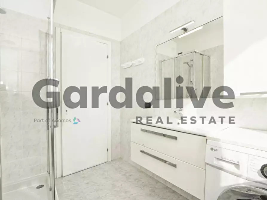 Immagine 24 di Appartamento in vendita  in Via degli alpini a Manerba Del Garda