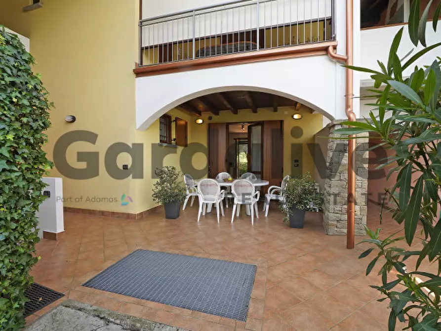 Immagine 3 di Appartamento in vendita  in Via degli alpini a Manerba Del Garda