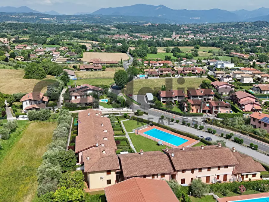 Immagine 36 di Appartamento in vendita  in Via degli alpini a Manerba Del Garda