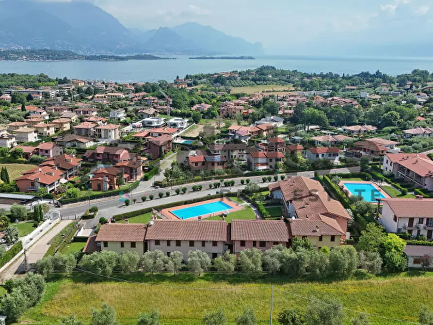 Immagine 37 di Appartamento in vendita  in Via degli alpini a Manerba Del Garda