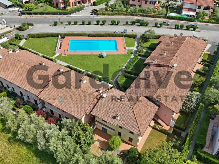 Immagine 45 di Appartamento in vendita  in Via degli alpini a Manerba Del Garda