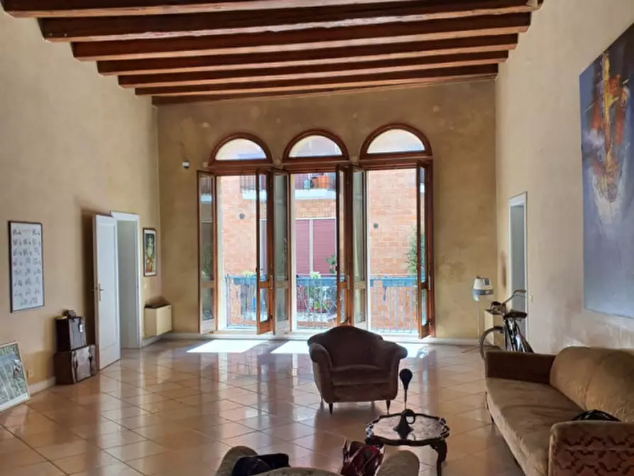 Immagine 1 di Appartamento in vendita  in Zona Via Santa Lucia a Padova